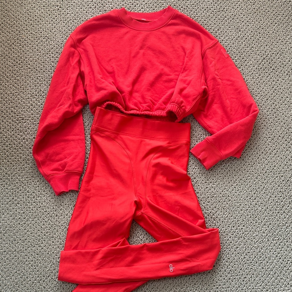 Alo Yoga red hot summer 2 piece XS set cropped sweatshirt and high leggings